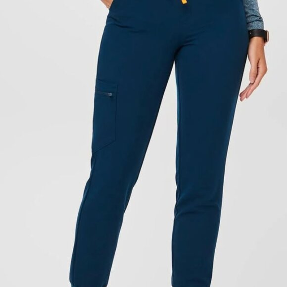 Figs Scrubs - Picture 2 of 8